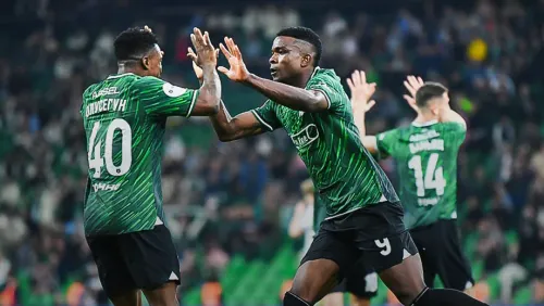 Историческая победа. «Быки» потушили «Факел» в погоне за чемпионским титулом