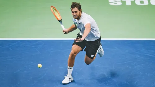 Не вовремя затряслись коленки. Россиянин проиграл первый финал в карьере опытному французу