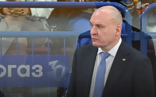 Победить «Магнитке» помог джокер. А ведь Разин даже не выпустил его на лёд