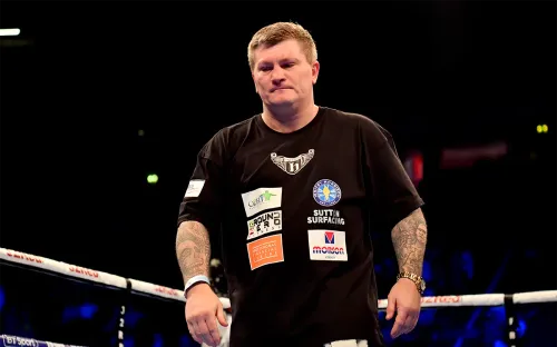 «Казалось, что я сопьюсь до смерти». Что погубилo боксёра, уничтожившего Костю Цзю?