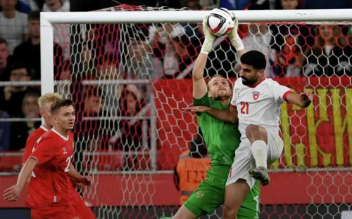 Били, били – не добили. Спартаковская штанга спасла Иорданию, а Максименко – Россию