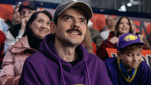 Русский «Тед Лассо» на льду. Чем интересен сериал «Седьмой игрок» с Антоном Лапенко
