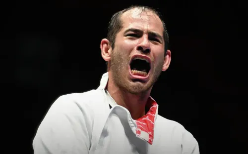 Олимпийская мечта семьи фехтовальщиков рухнула. Их побег из России в США оказался зря