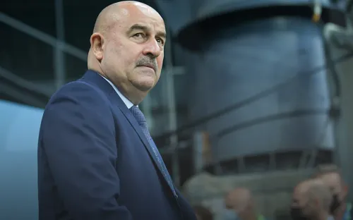 На скамейке становится тесно. Над тренерами РПЛ витает тень Станислава Черчесова