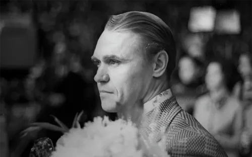 Спился и умер на ступенях метро. Бесславный конец легенды советского льда