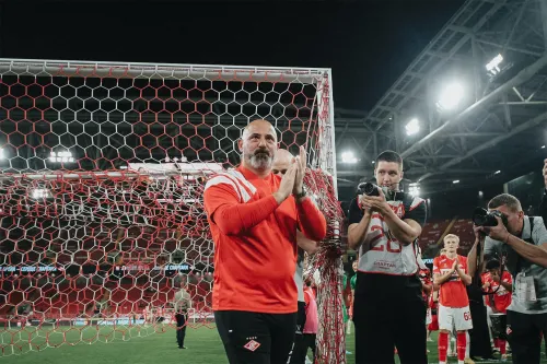 «Спартак» наградил Станковича новым контрактом. Чем серб заслужил такой подарок?