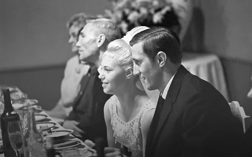 Герой сборной стал одиноким пьяницей. Любовь к фигуристке сломала русского футболиста