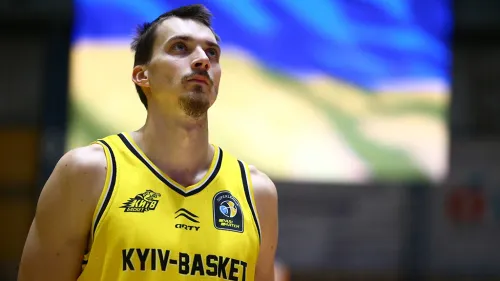 Украина мобилизовала лучшего баскетбольного защитника. Он пытался сбежать из страны