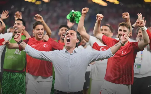 Нидерланды и Турция играют на Евро в атаку. Есть у команды Монтеллы шанс в перестрелке?