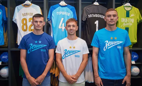 «Зенит» собирает команду, «Локомотив» — отпускает игроков. Главные трансферы РПЛ