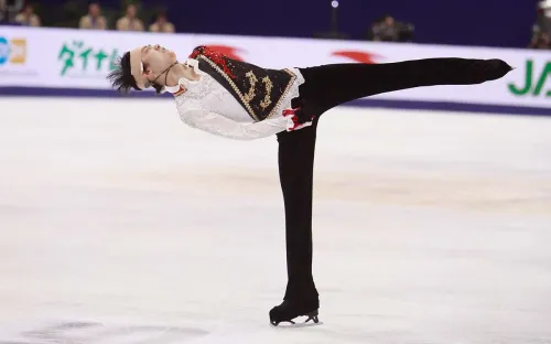 Горло в крови и голова в бинтах. Русский фигурист заставил японца рыдать