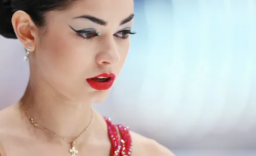 Макияж – скрытое оружие Аделии Петросян. Разобрали секреты Этери Тутберидзе