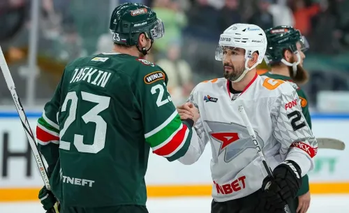 Прогноз на матч «Ак Барс» – «Авангард». Кто победит в битве грандов Восточной конференции?