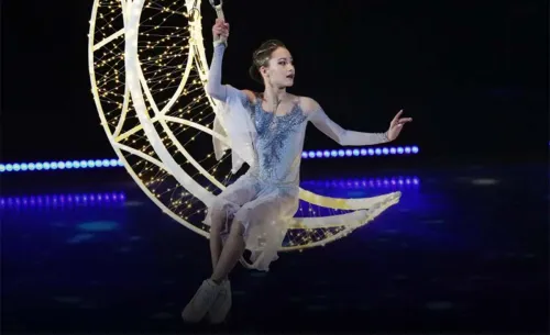 Девочка с волшебной датой и «Супер Соник» фигурки. Всё о пионерке ультра-си Акатьевой