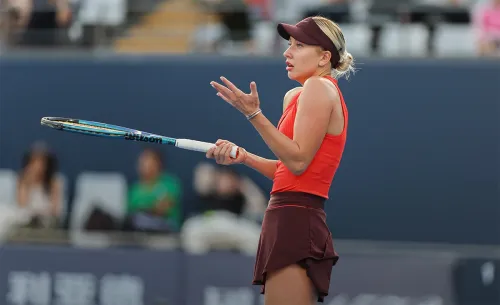 От Саратова до Австрии – один паспорт. Почему Потапова внезапно отказалась от России?