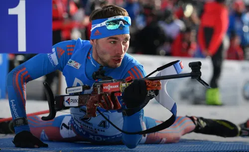 Ночной рейд полиции стал последней каплей. Кто загубил карьеру Антона Шипулина