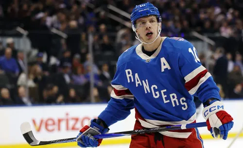 «Приезжаешь на тренировку, а его там нет». Реакция американцев на обмен Панарина