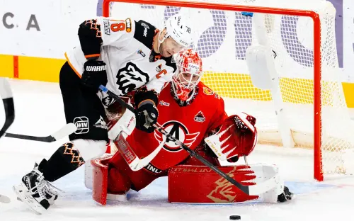 Прогноз на матч «Автомобилист» — «Трактор». Уральское дерби с турнирным подтекстом