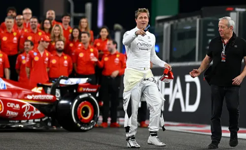 Гонял с Хэмилтоном и пробил 9 тысяч км. Как Брэда Питта готовили к роли в «Ф-1»