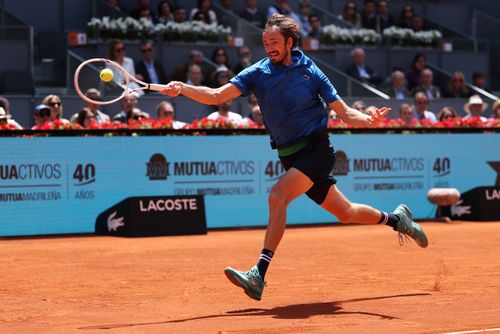 Медведев бьётся за топ-10, Рублёв на пути топ-фаворита. Пять интриг «Мастерса» в Мадриде