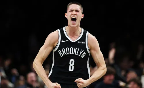 Встреча с Ови, буква «ё» и рекорд. Чем запомнился Дёмин в дебютном сезоне НБА