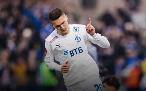 «Динамо» взмокло на «Кировце». Третья команда РПЛ с трудом прошла середняка Первой лиги