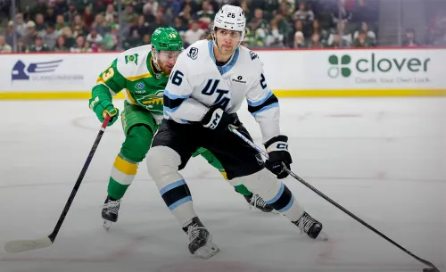 «После двух смен у меня плечи горели — все в синяках». Интервью Симашева о дебюте в НХЛ