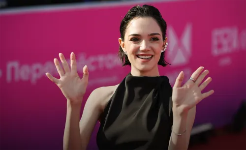 «Пустой лёд и откуда ни возьмись – казашка». Медведева рассказала о причинах пластики