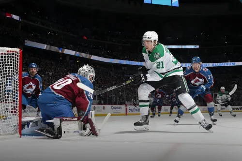 Героизм Георгиева не поддержали. Чудо-пас Дадонова вывел «Даллас» в полуфинал НХЛ