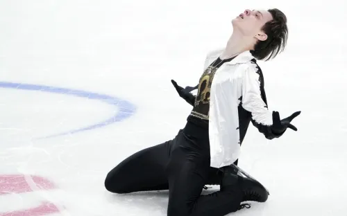 Икона на льду или запрещённый приём? Почему костюм Лутфуллина разозлил Ягудина