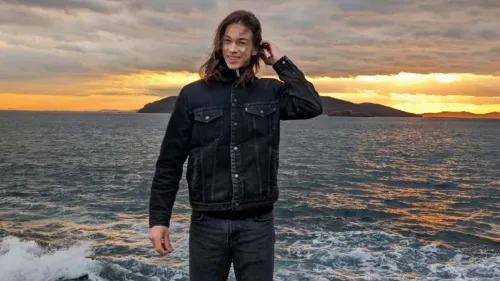 Валиева в «космосе», Загитова в Перми и Гуменник на краю. Как фигуристы провели неделю