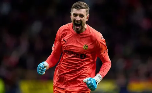 Наш вратарь может сыграть на ЧМ-2026. Депутат намекнул, что паспорт нужно выдать побыстрее