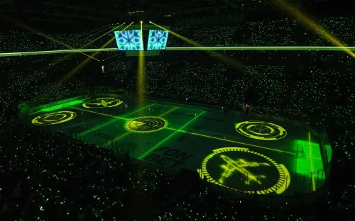 Взлетаем прямо со льда. Как Т-Банк, S7 и КХЛ сделали из рядовой игры шоу топ-уровня