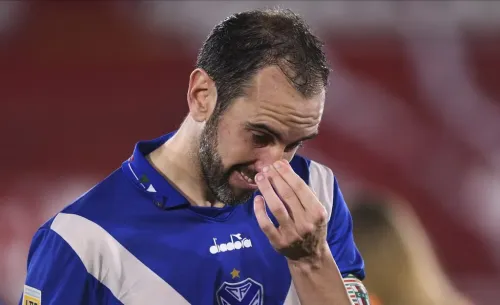 Ультрас напали на друга Месси после его прощального матча. Угрожали прострелить ноги