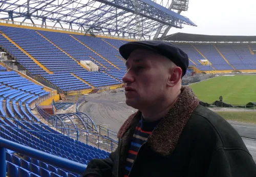 Больного экс-игрока ЦСКА нашли на улице в Малайзии. Борис бомжевал без денег и паспорта