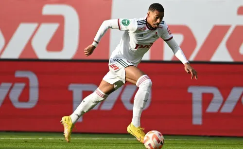 «Это бизнес, мы хотим денег». Изидор сбежал из России, а теперь может оказаться в «Зените»