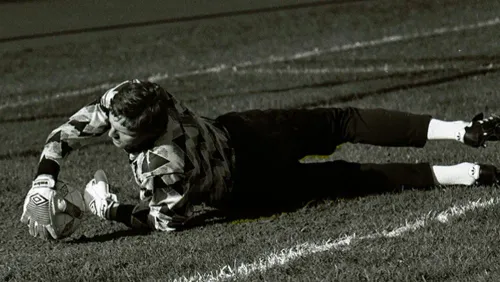 Самый талантливый вратарь страны погиб в автокатастрофе. Ему было всего 23 года