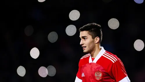 Захарян зря не выбрал сборную Армении? Россия дала Арсену больше