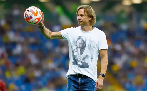 Судейский скандал в Ростове. Спорные решения арбитра привели команду Карпина к ничьей