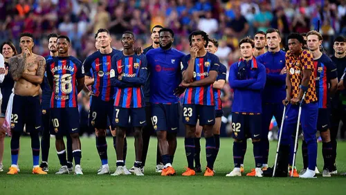 «Барселона» на грани финансового краха. Денег не хватает даже на зарплаты