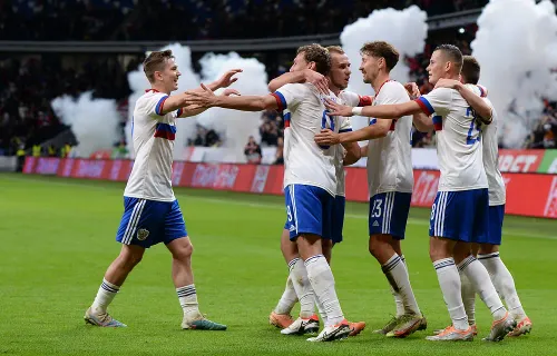 Мотивация — наше всё. Сборная России наконец-то сыграла прилично