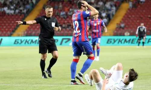 Судейский скандал в Грозном. Безбородов нарушил регламент ВАР?