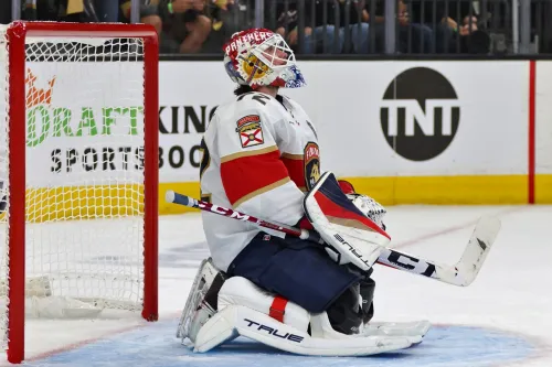 Русского вратаря растерзали в Вегасе. Бобровский прошёл все круги ада