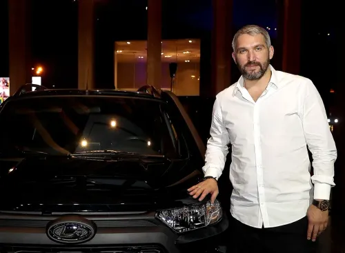 Овечкину подарили «Ладу Нива». Будет в Вашингтоне на рыбалку гонять