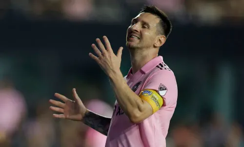 Американцы уничтожают Месси на потеху фанатам. Лео превратился в «золотую антилопу»