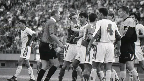 «Завелись и начали дубасить». Владельцы «Локомотива» зверски наказали команду за провал