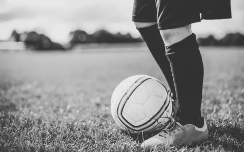 Капитан сборной России попал в плен на войне. Василия спасли американцы