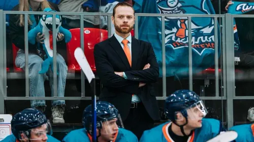 Сыграл легенду СССР, но хоккей не полюбил. Чем живёт Канопка — главная звезда «Молодёжки»