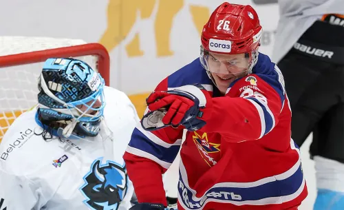 «Авангард» усилился, «Спартак» — чемпион по странным сделкам. Разобрали лучшие обмены КХЛ