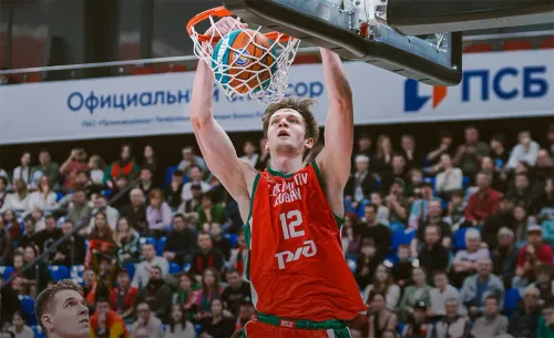 Обвинили в симуляции отравления. Почему лучший воспитанник «Локо» враждует с родным клубом